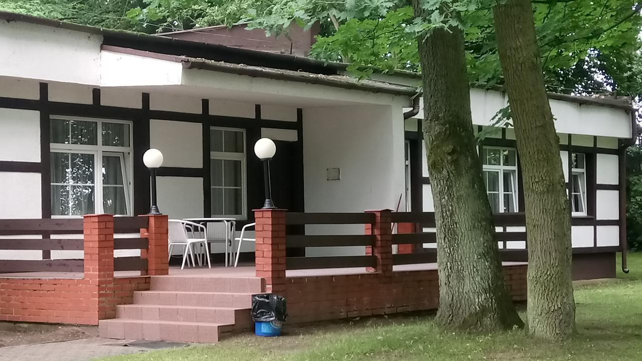 Hostel Dworek Osiecki Koral Osieki  Exterior photo